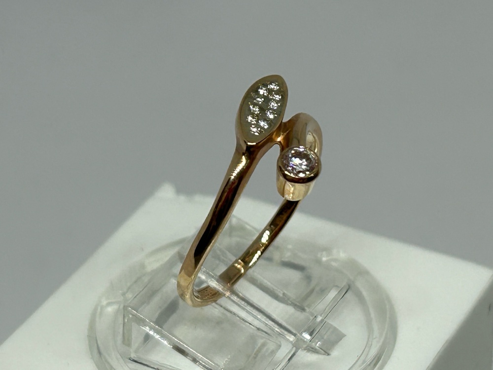 КОЛЬЦО С КАМНЯМИ (Au 585)