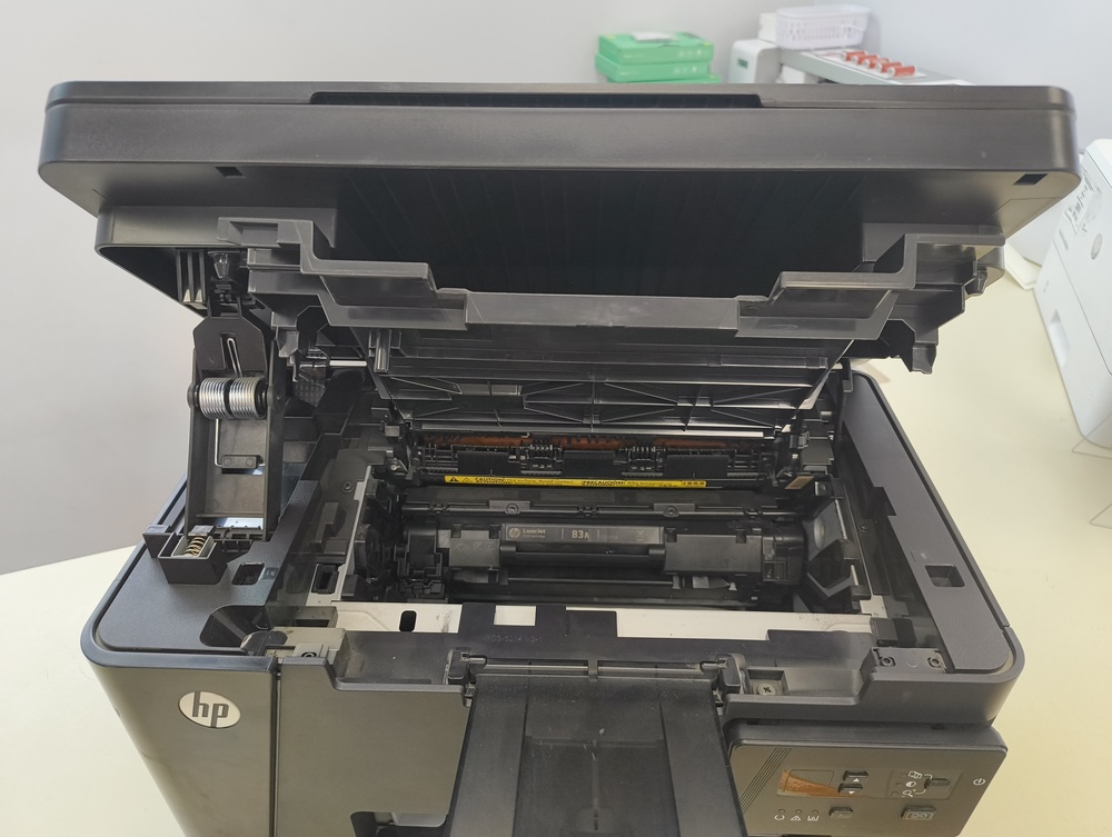МФУ HP LaserJet Pro M125r