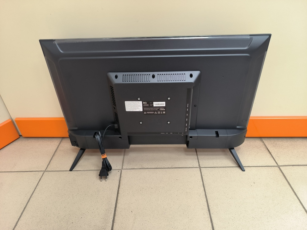 LED Телевизор BQ 32FS01B