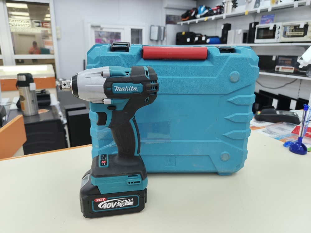 Гайковерт Makita 40V