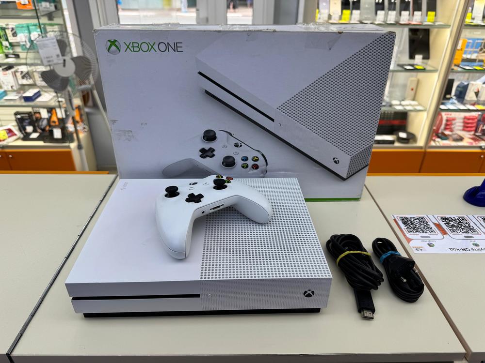 Игровая приставка Xbox One S 500Gb