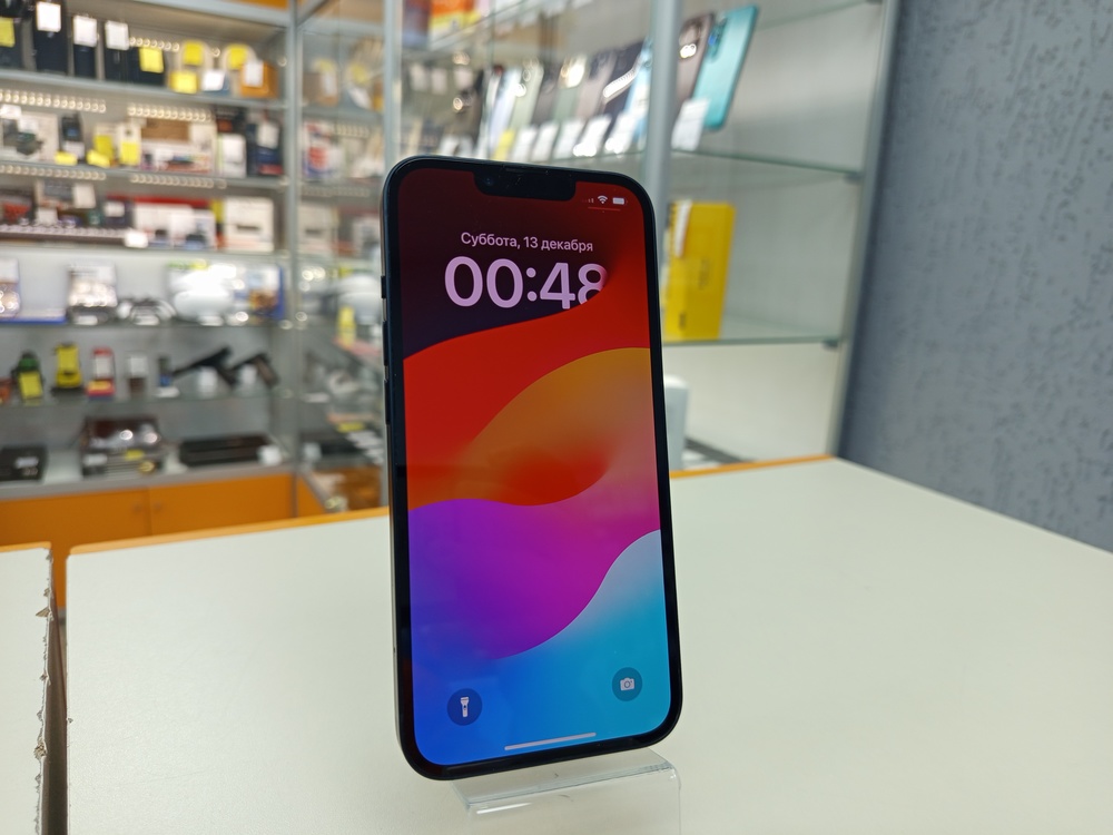 Смартфон Apple iPhone 13 128Gb