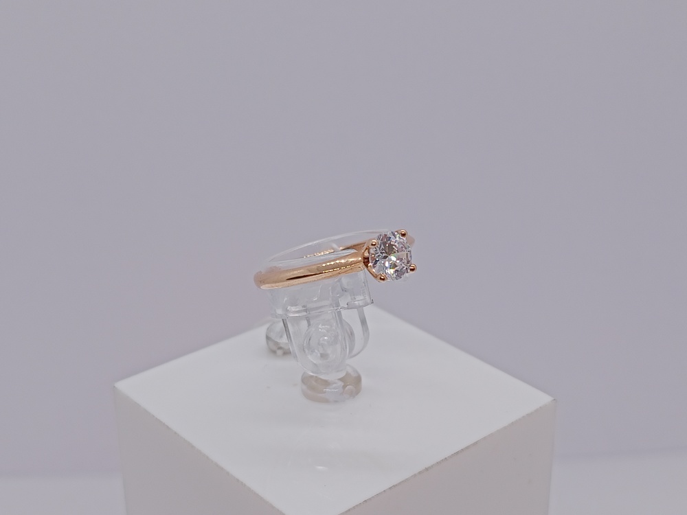 КОЛКМ585 КОЛЬЦО С КАМНЕМ (Au 585)