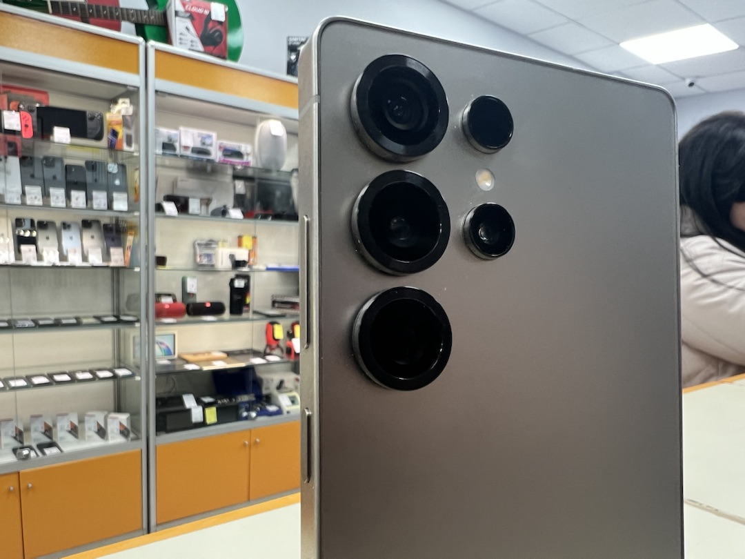 Смартфон Samsung Galaxy S25 Ultra 12/512