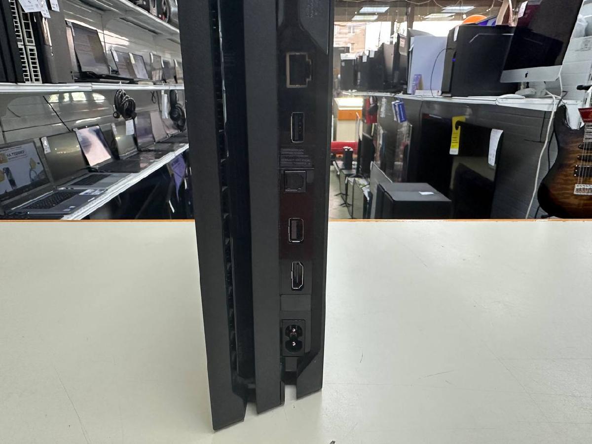 Игровая приставка PlayStation 4 Pro 1Tb