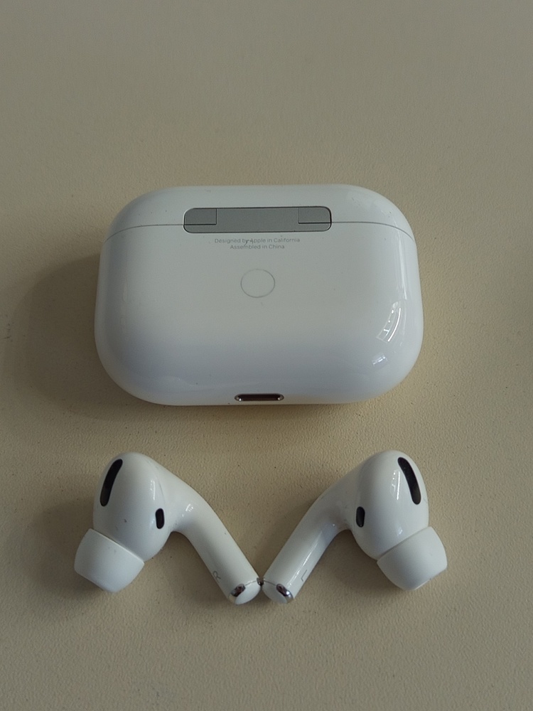 Наушники беспроводные Apple AirPods Pro 2 Gen