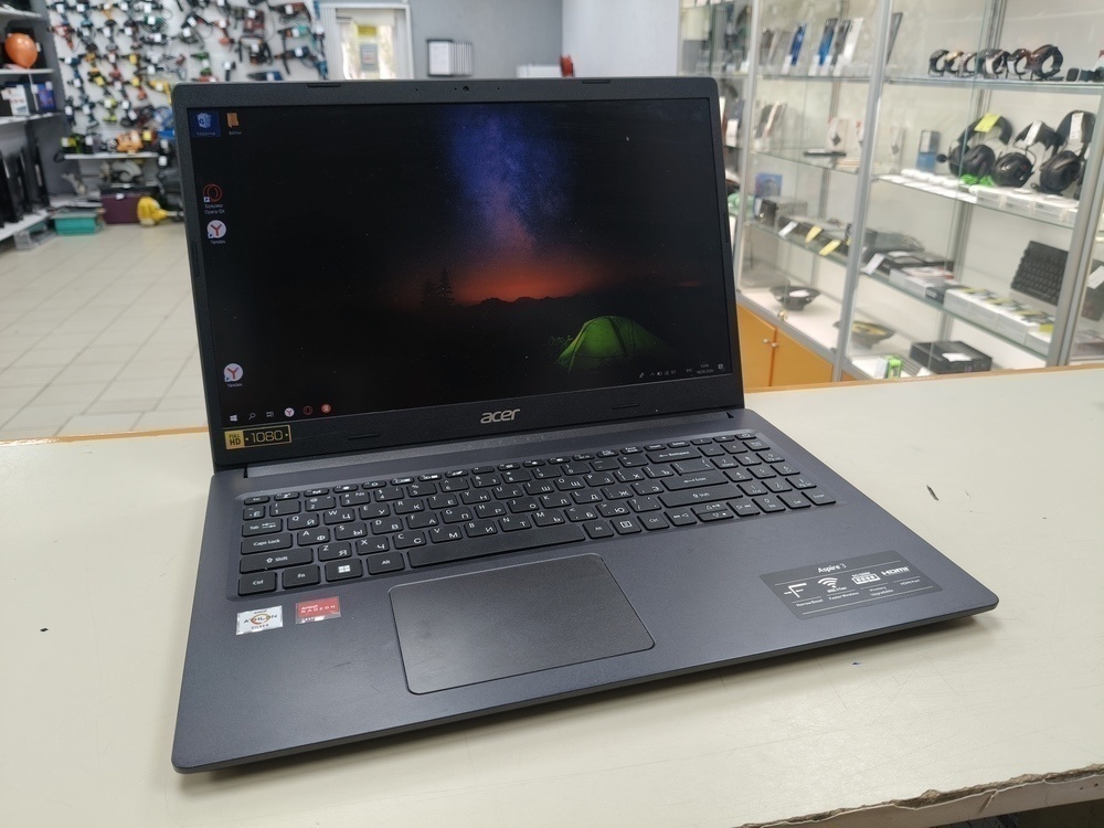 Ноутбук Acer Aspire 3; Silver 3050U, Radeon Graphics, 4 Гб, Нет, 1 Tb