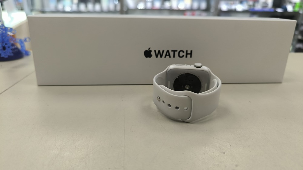 Смарт-часы Apple Watch SE 2022 44mm
