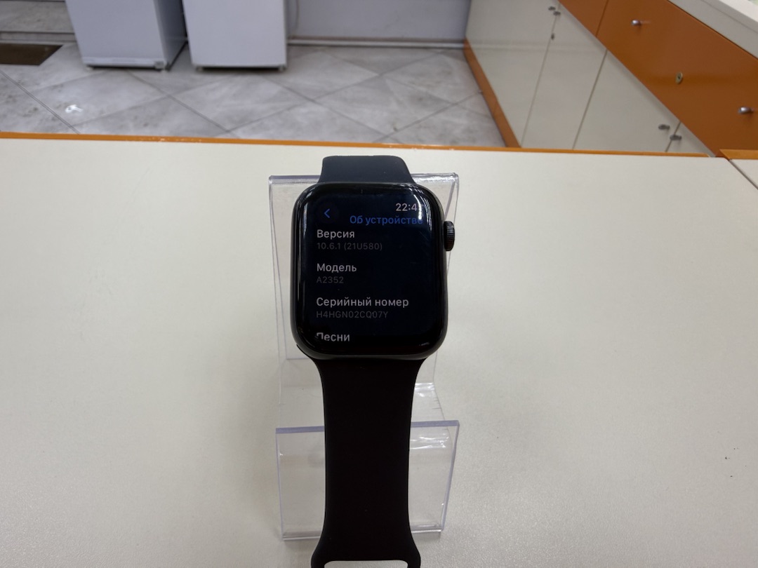 Смарт-часы Apple Watch SE 2022 44mm