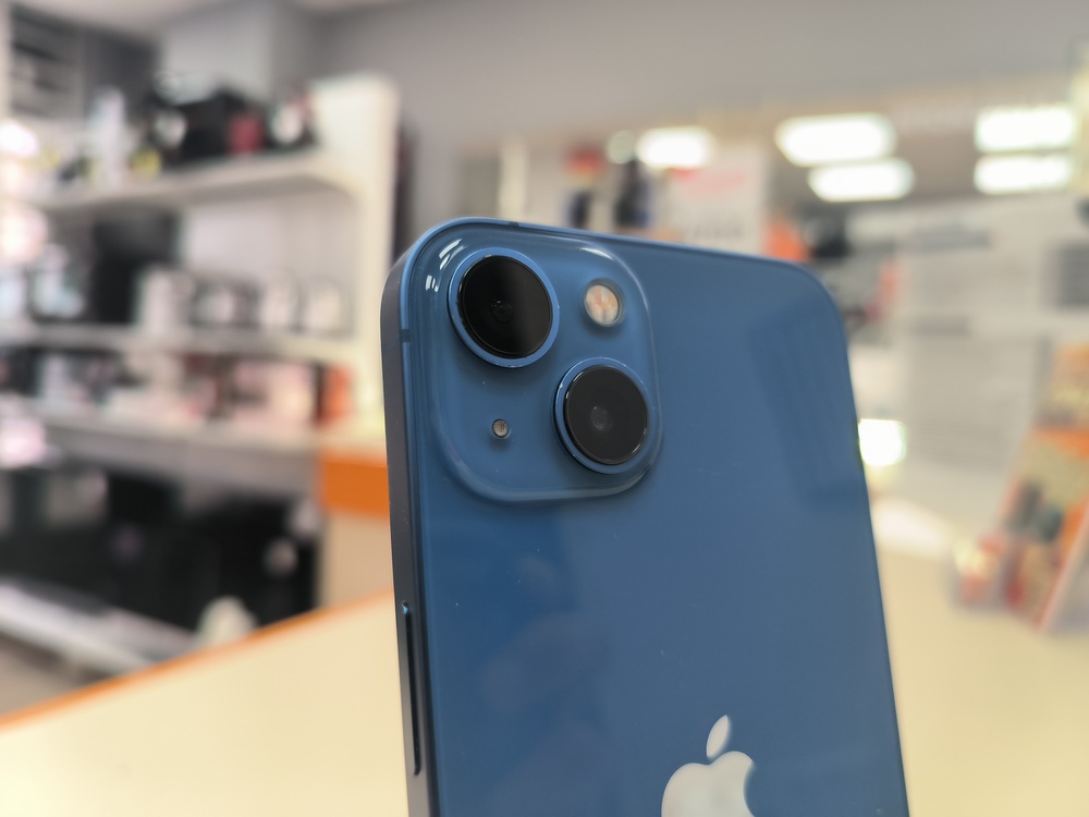 Смартфон Apple iPhone 13 256Gb