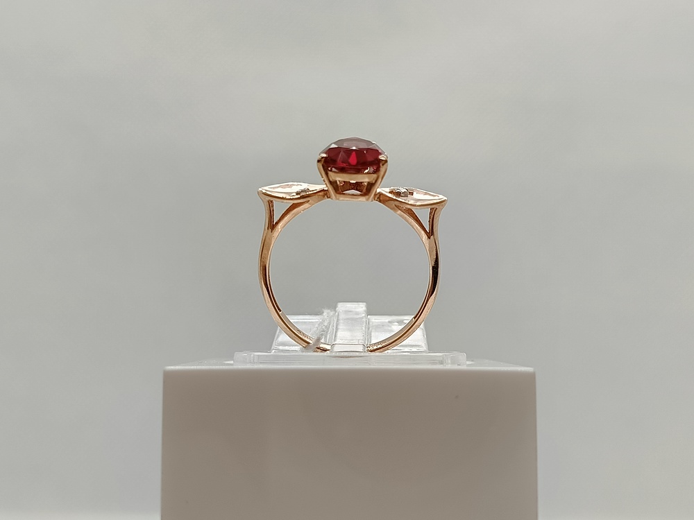 КОЛЬЦО С КАМНЯМИ (Au 585)