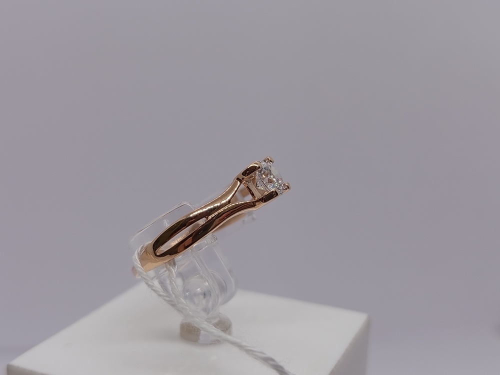 КОЛКМ585 КОЛЬЦО С КАМНЕМ (Au 585)