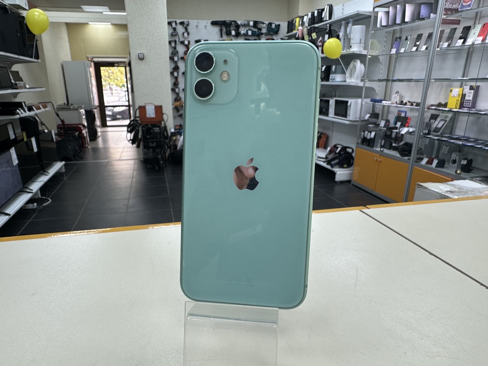 Смартфон Apple iPhone 11 64Gb