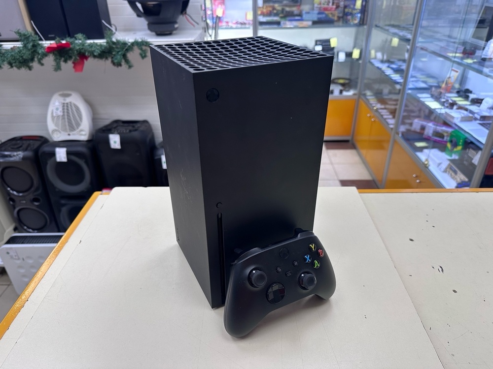 Игровая приставка Xbox Series X 1Tb