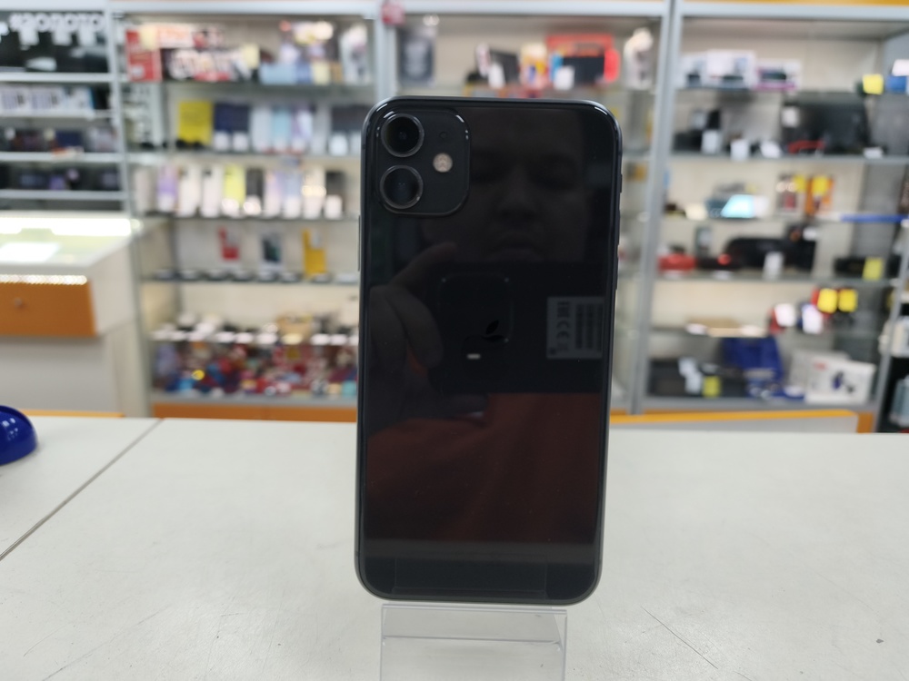 Смартфон Apple iPhone 11 64Gb