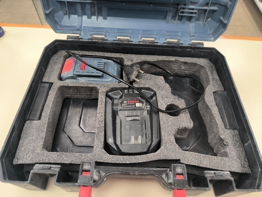 Шуруповерт Bosch 