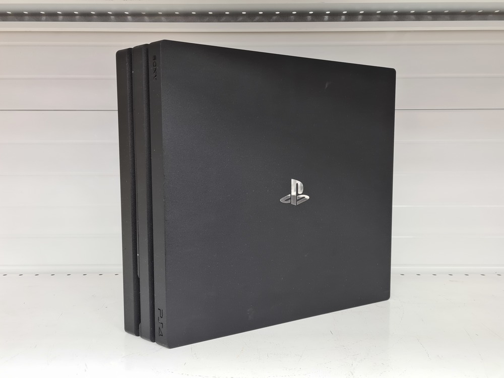 Игровая приставка PlayStation 4 Pro 1Tb