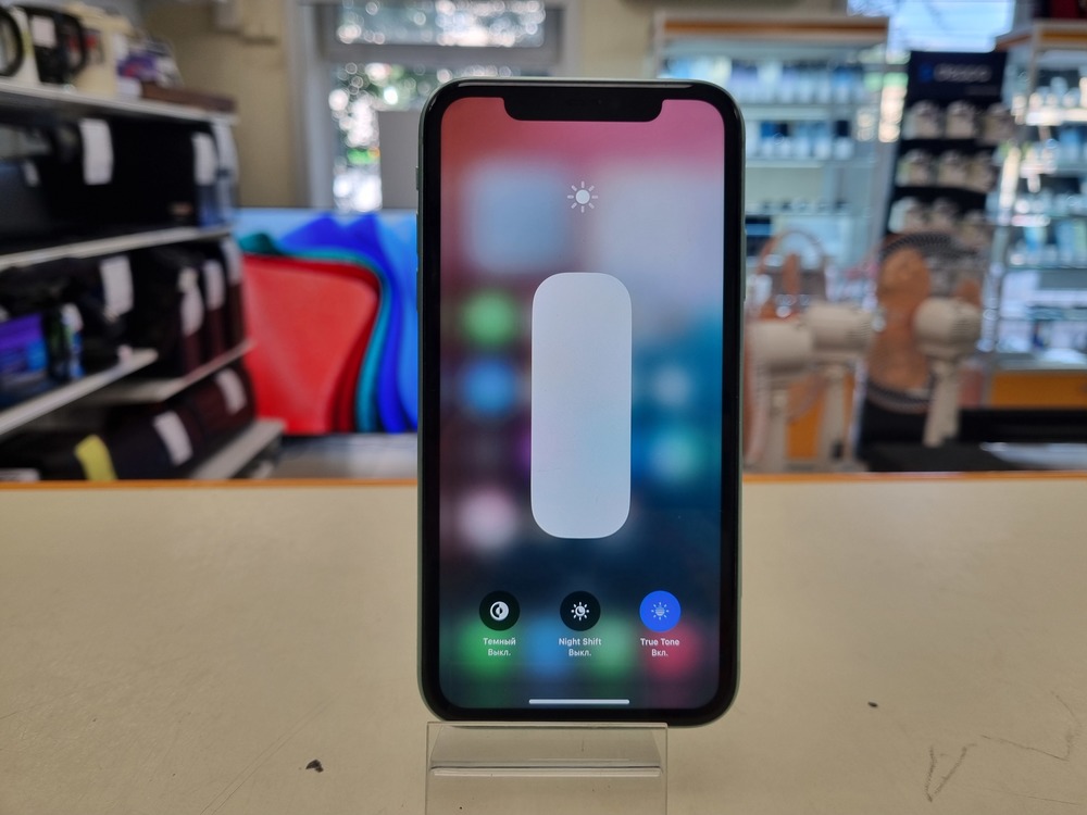 Смартфон Apple iPhone 11 64Gb