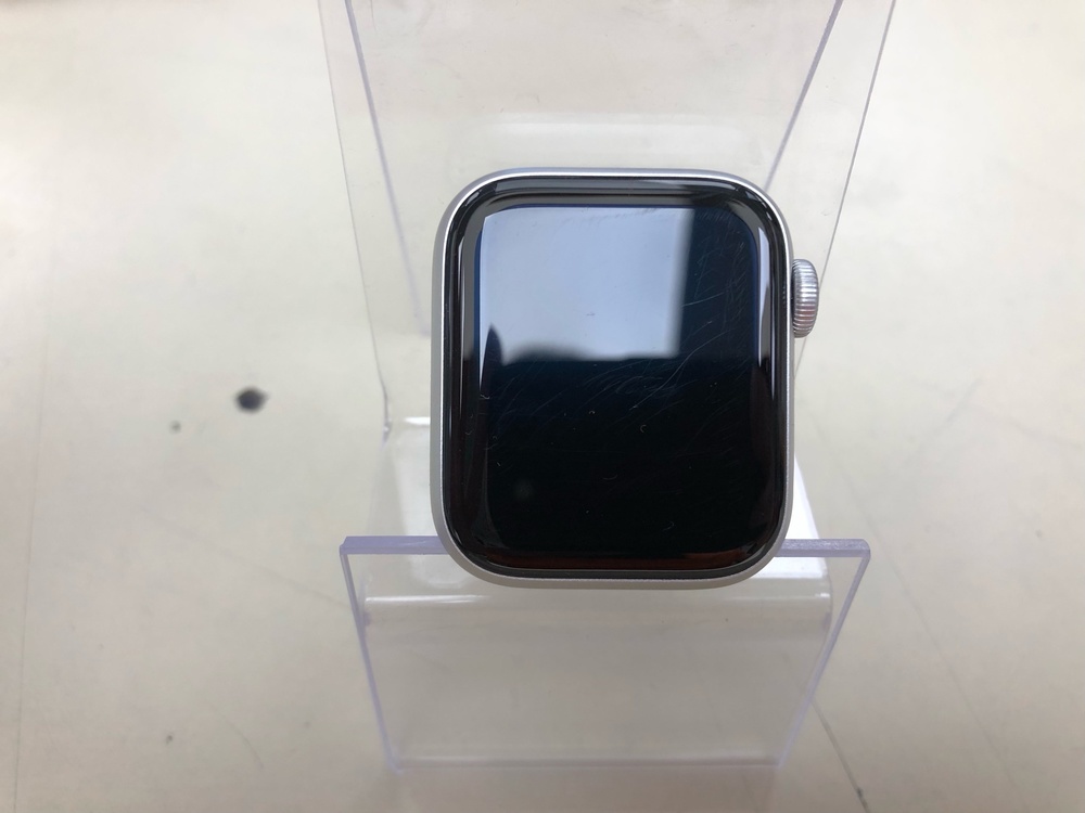 Смарт-часы Apple Watch SE 2022 40mm