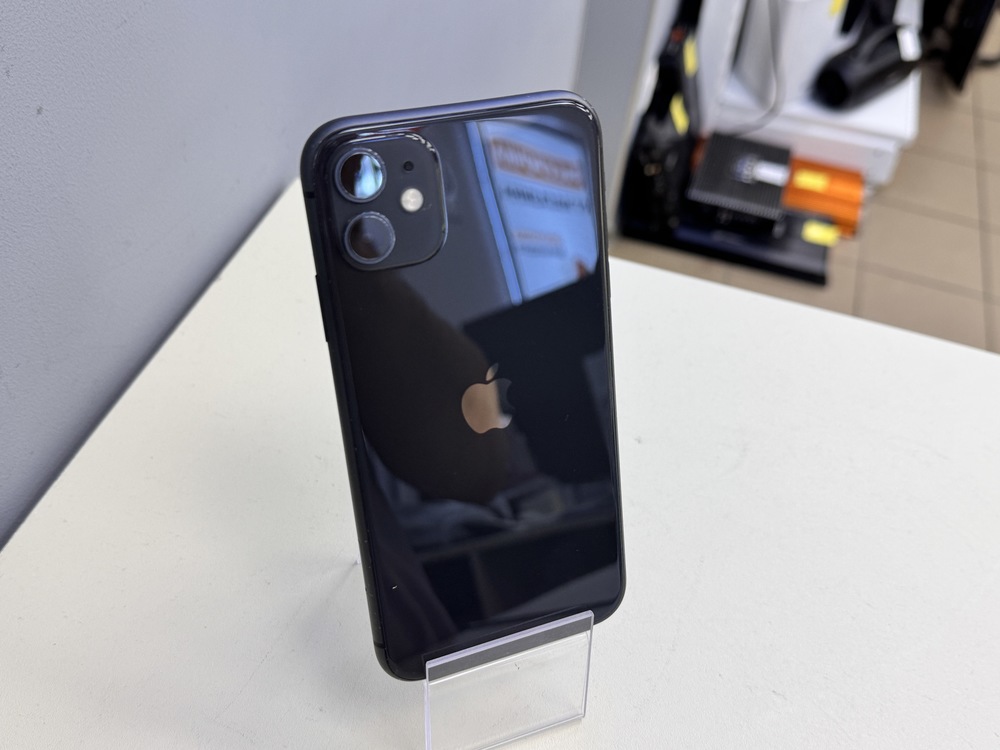 Смартфон Apple iPhone 11 64Gb