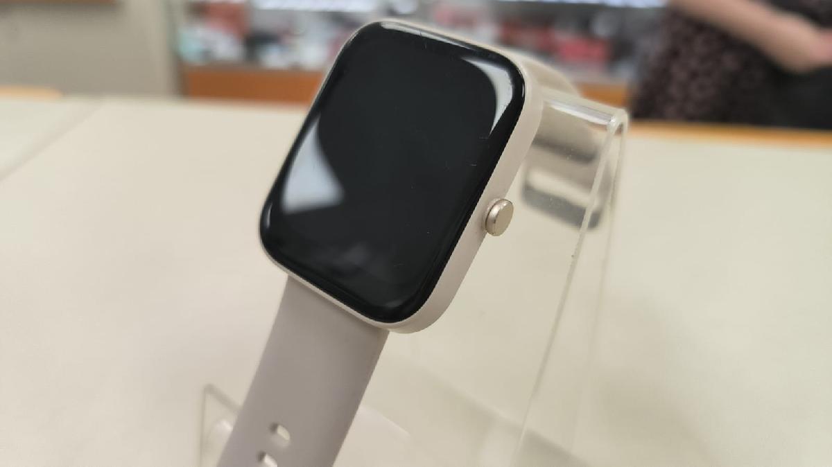 Смарт-часы Amazfit Bip 3 Pro