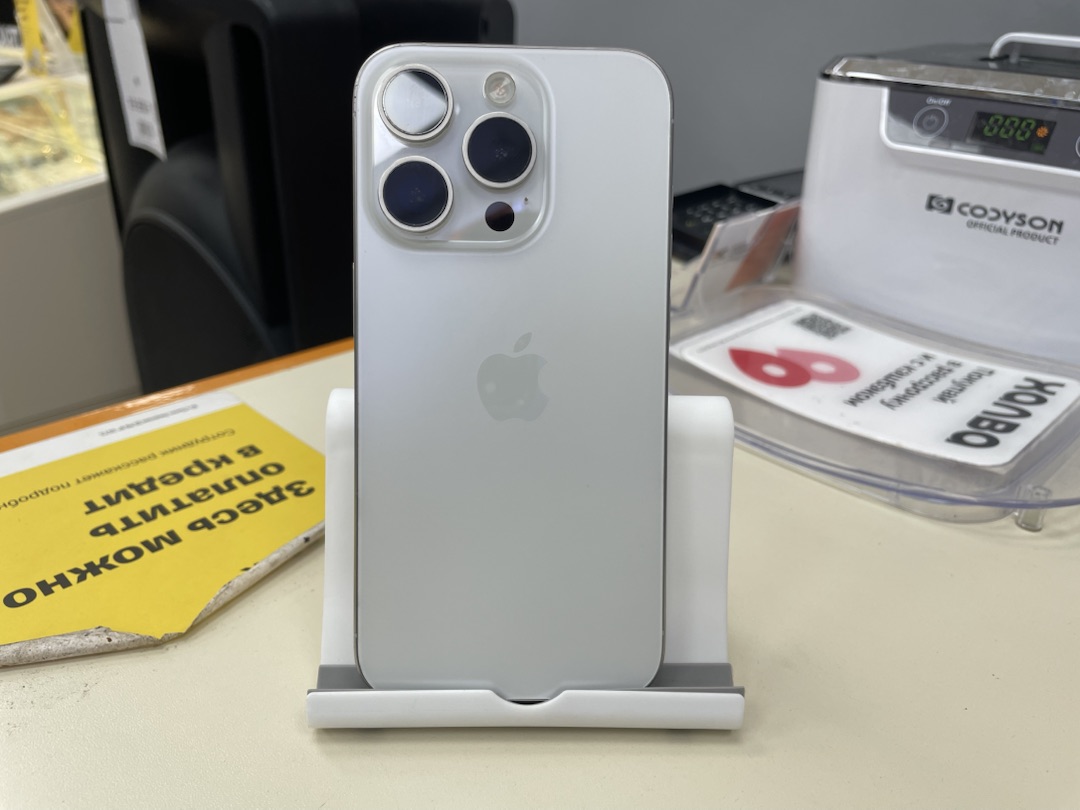 Смартфон Apple Iphone 15 Pro 128Gb