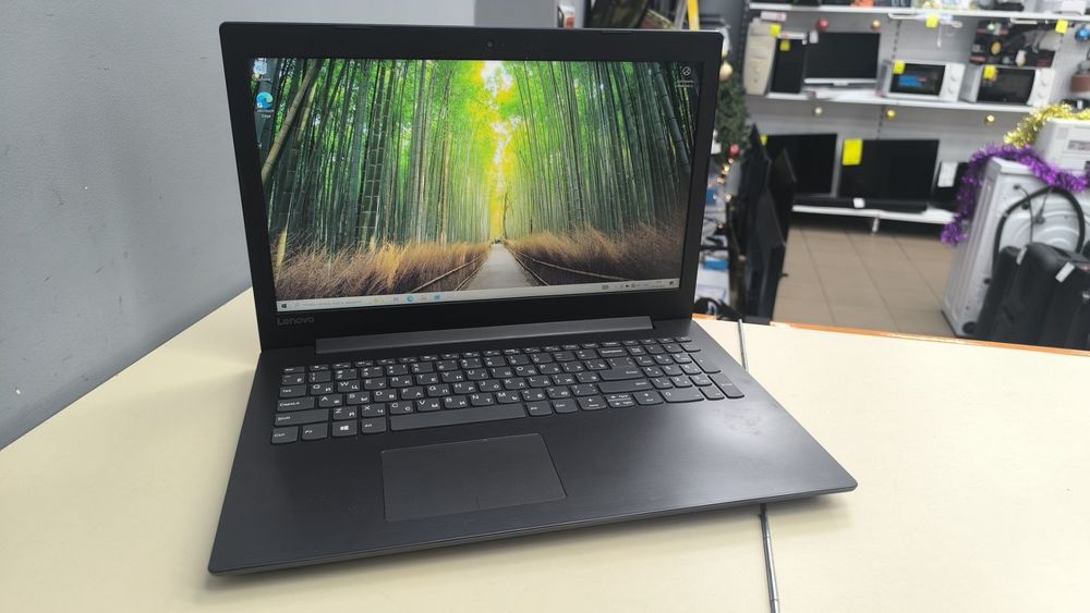 Ноутбук Lenovo; Pentium N4200, Radeon R7 M440, 8 Гб, 120 Гб, Нет