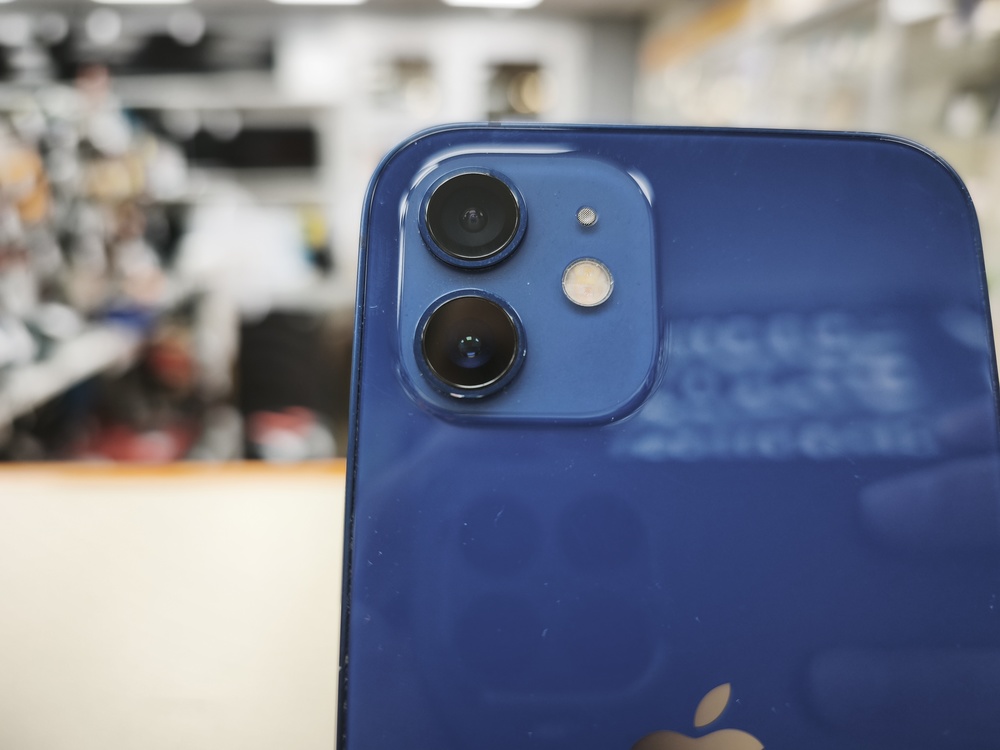 Смартфон Apple iPhone 12 128Gb