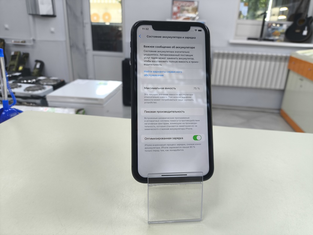 Смартфон Apple iPhone 11 64Gb