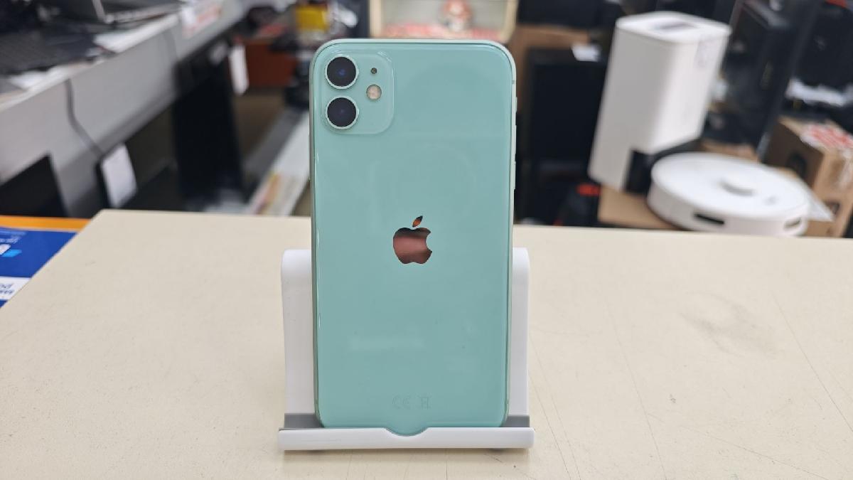 Смартфон Apple iPhone 11 64Gb