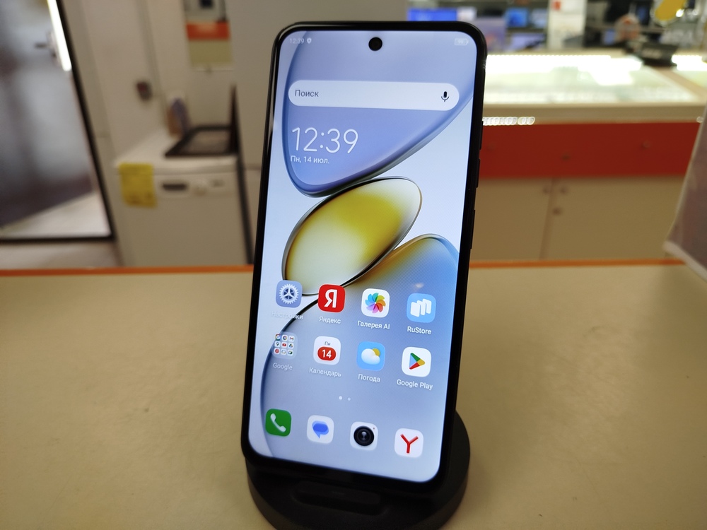 Смартфон Tecno Spark Go1 4/128
