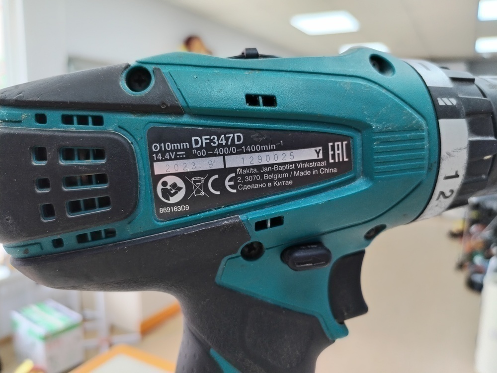 Шуруповерт Makita DF347D