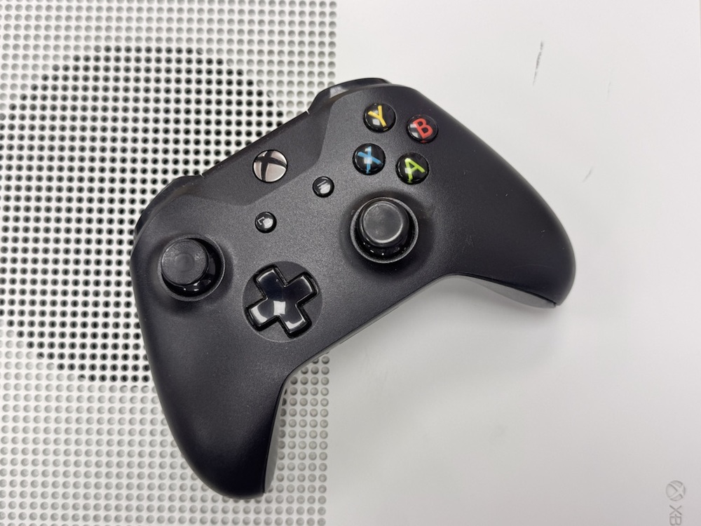 Игровая приставка Xbox One S 500Gb