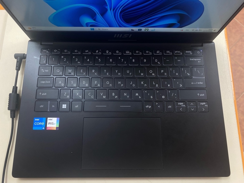 Ноутбук MSI **; Core i5-1235U, Intel iris XE Graphics, 8 Гб, 500 Гб, Нет
