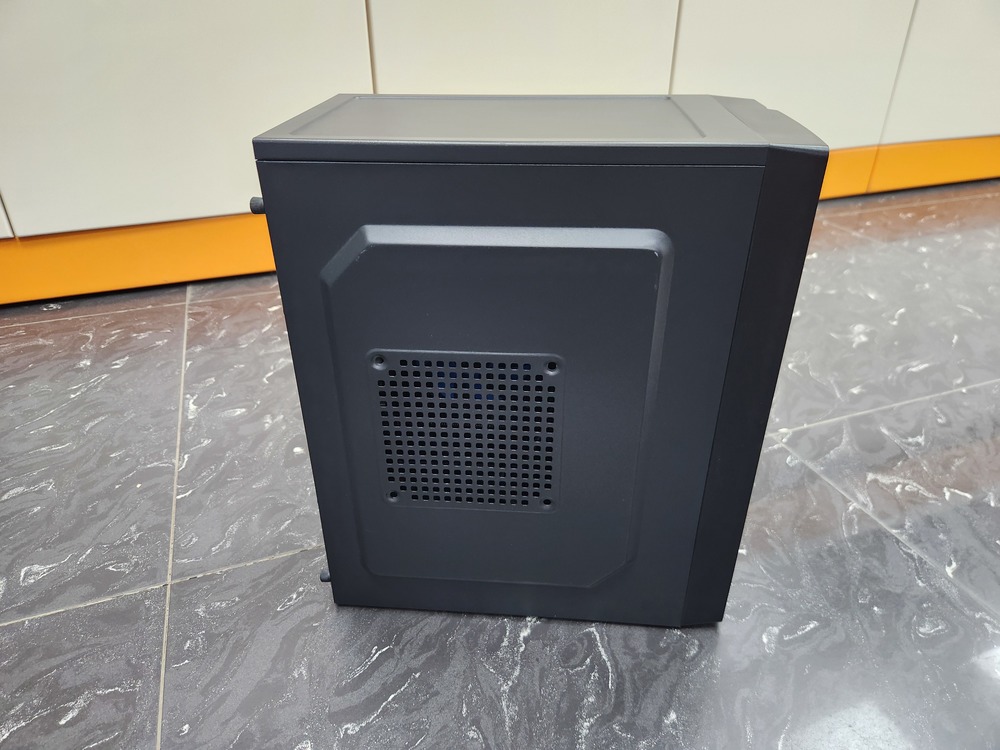 Системный блок Ginzzu; Core i3-10100, Intel UHD Graphics, 8 Гб, 512 GB, Нет