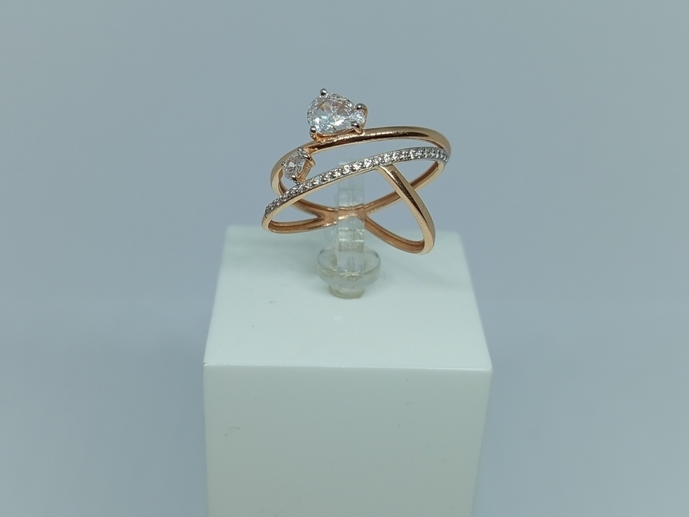 КОЛЬЦО С КАМНЯМИ (Au 585)