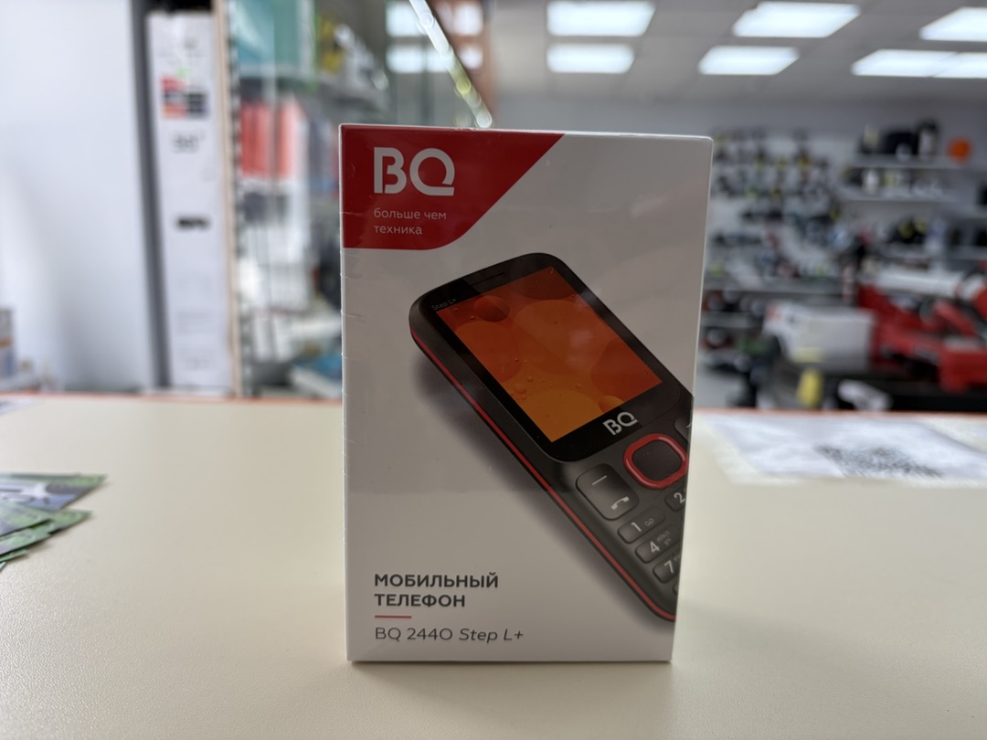 Мобильный телефон BQ 2440