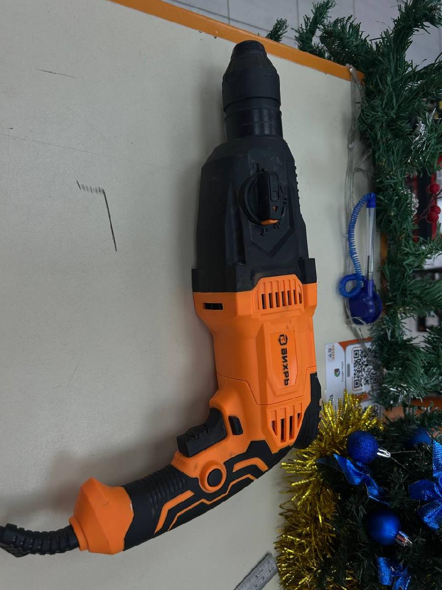 Перфоратор Вихрь П-1000К