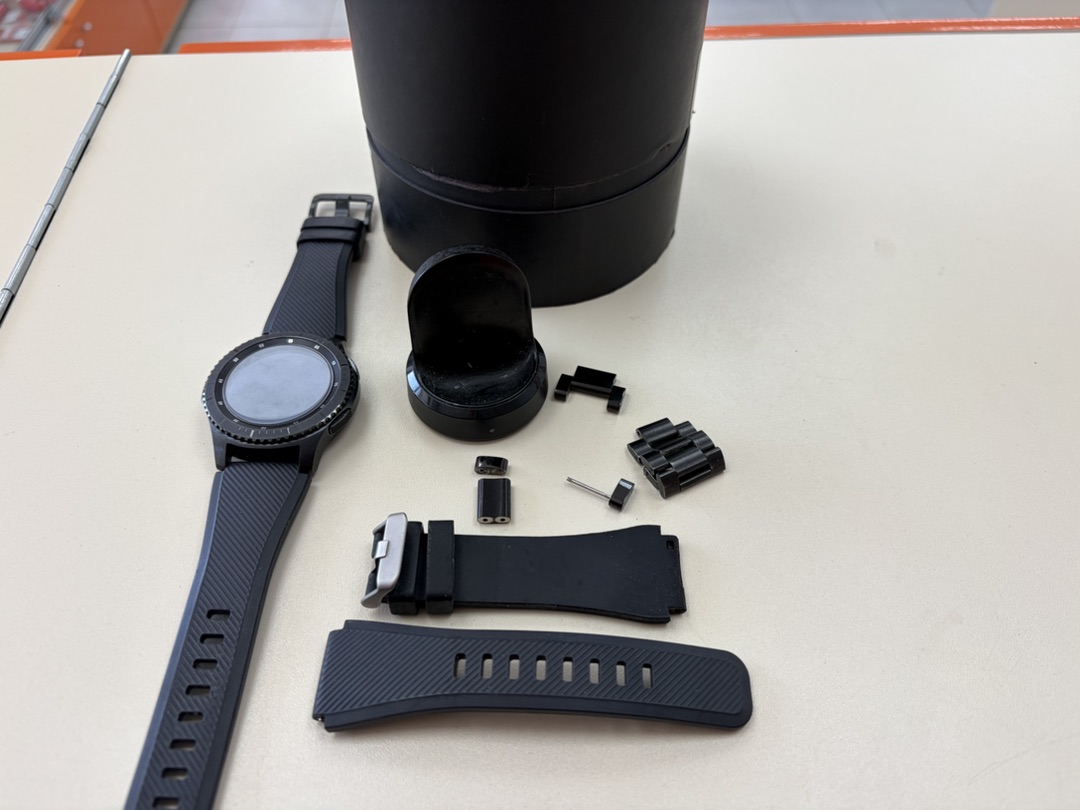 Смарт-часы Samsung Gear S3 Frointer