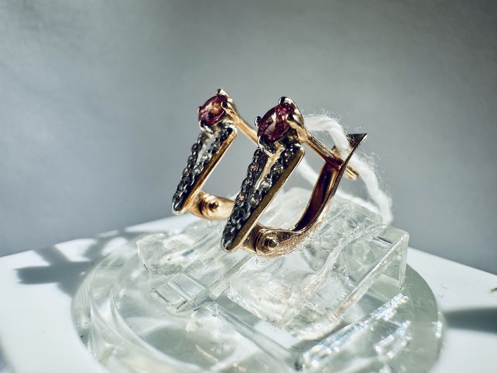 СКМИ585 СЕРЬГИ С КАМНЯМИ (Au 585)