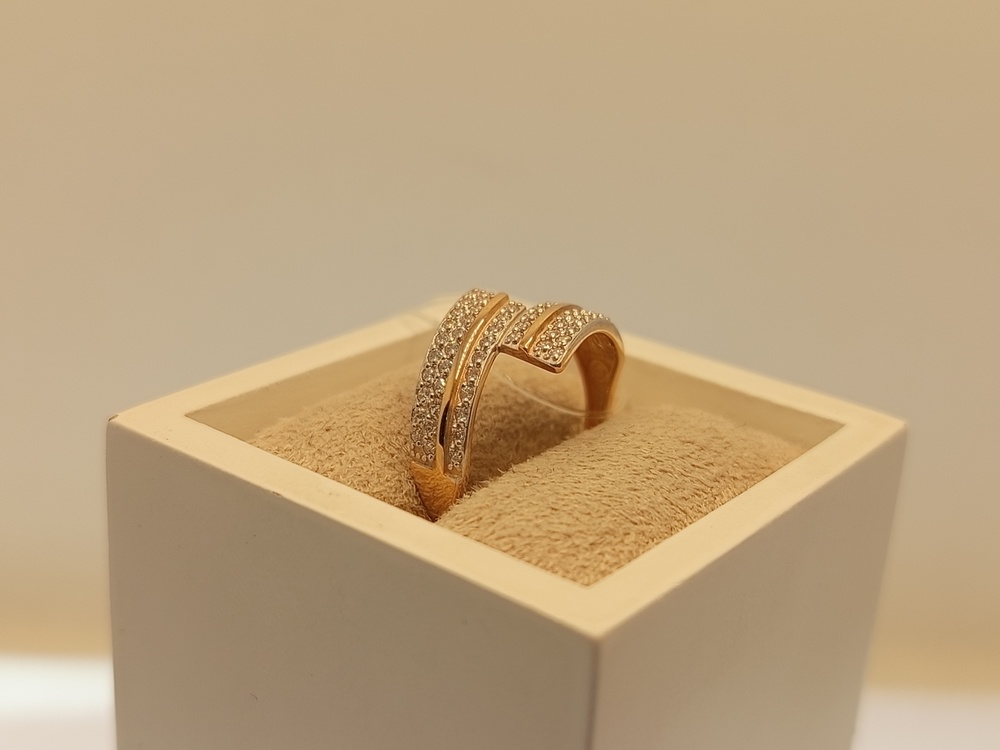 КОЛЬЦО С КАМНЯМИ (Au 585)