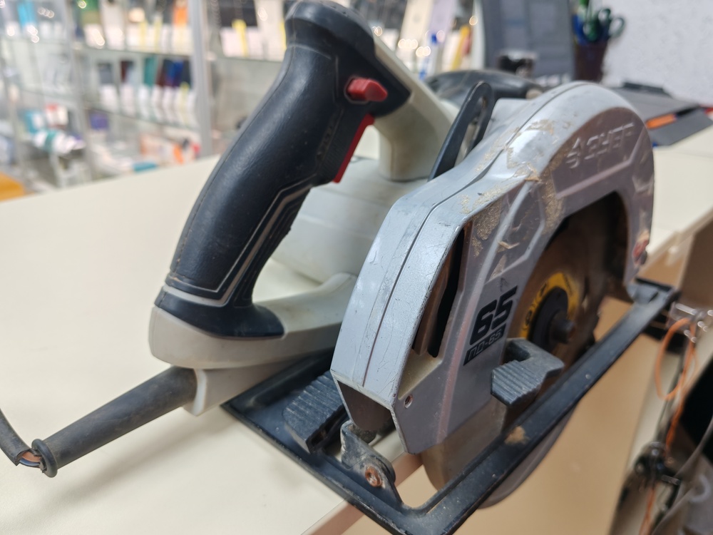 Дисковая пила Зубр ПДП-65