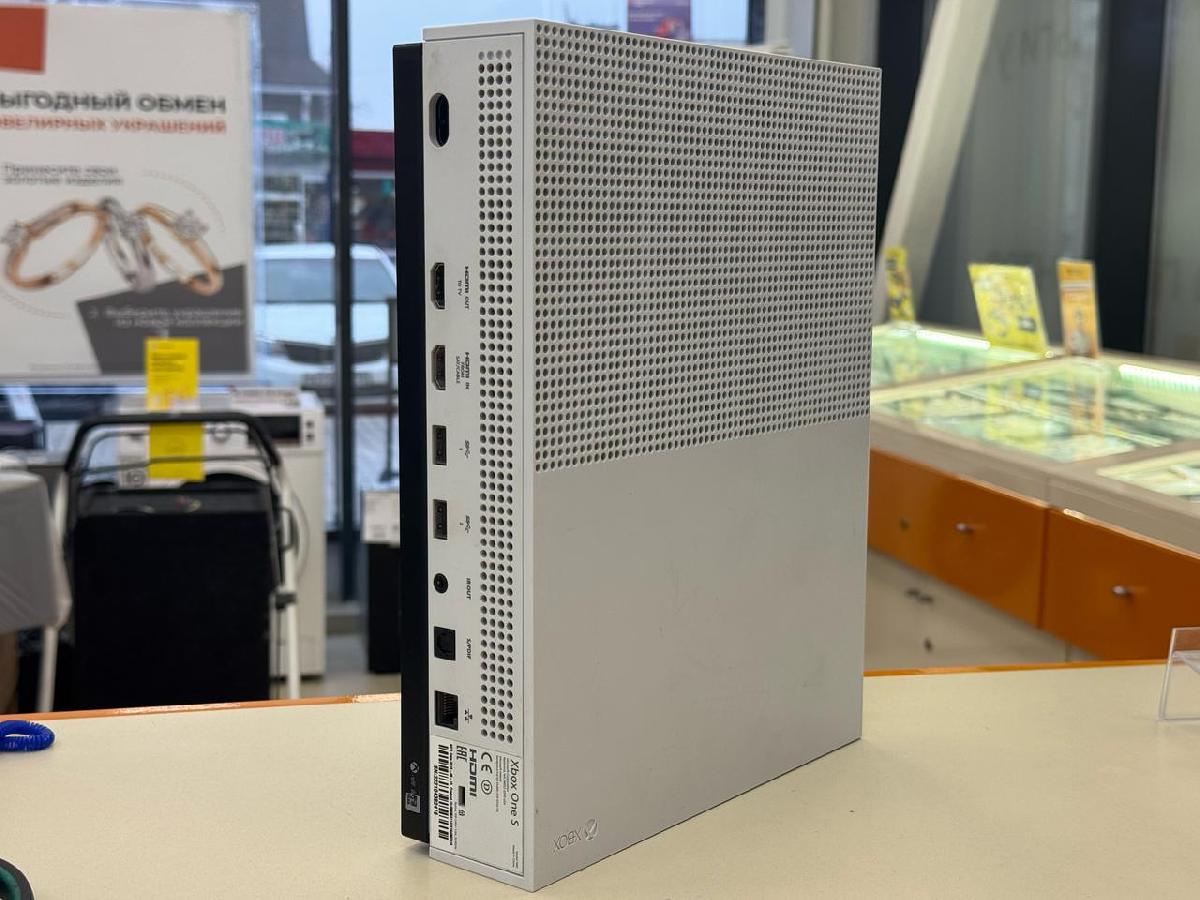 Игровая приставка Xbox One S 1TB