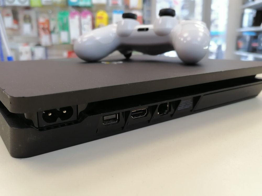 Игровая приставка PlayStation 4 Slim 500GB