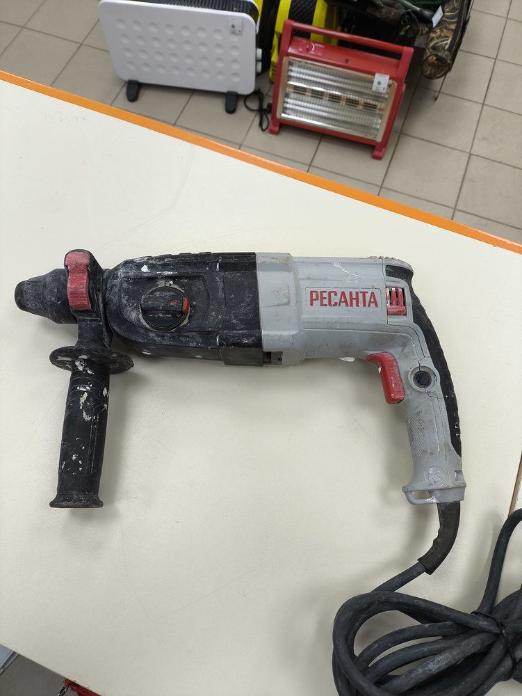 Перфоратор Ресанта П-32-1000К