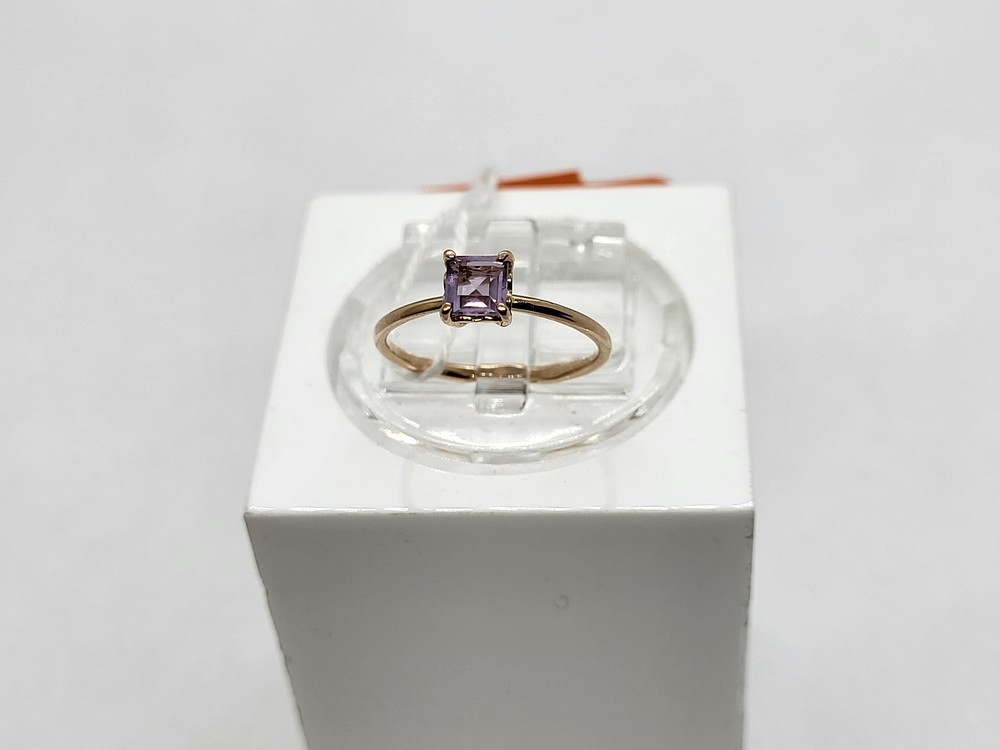 КОЛЬЦО С КАМНЕМ (Au 585)