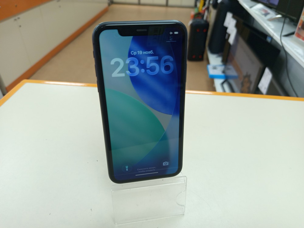 Смартфон Apple iPhone 11 64Gb