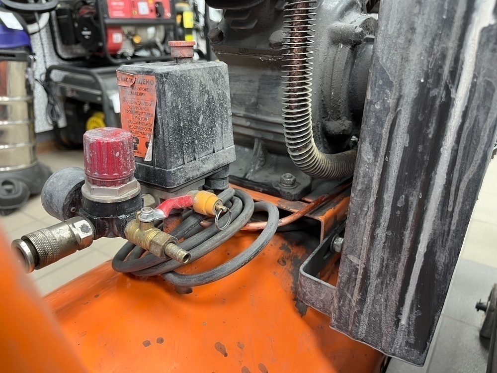 Компрессор Вихрь КМП-400/100P