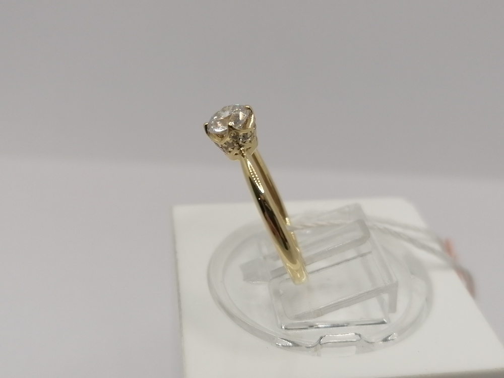 КОЛЬЦО С КАМНЯМИ (Au 585)