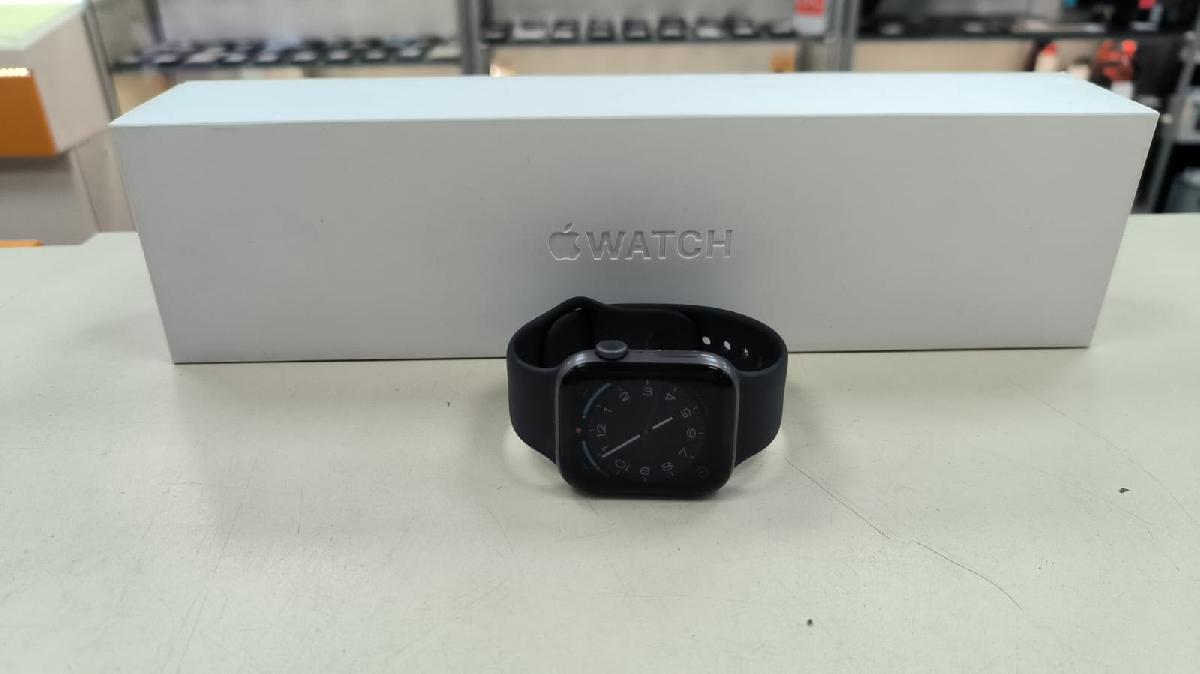 Смарт-часы Apple Watch Series 5 44 мм